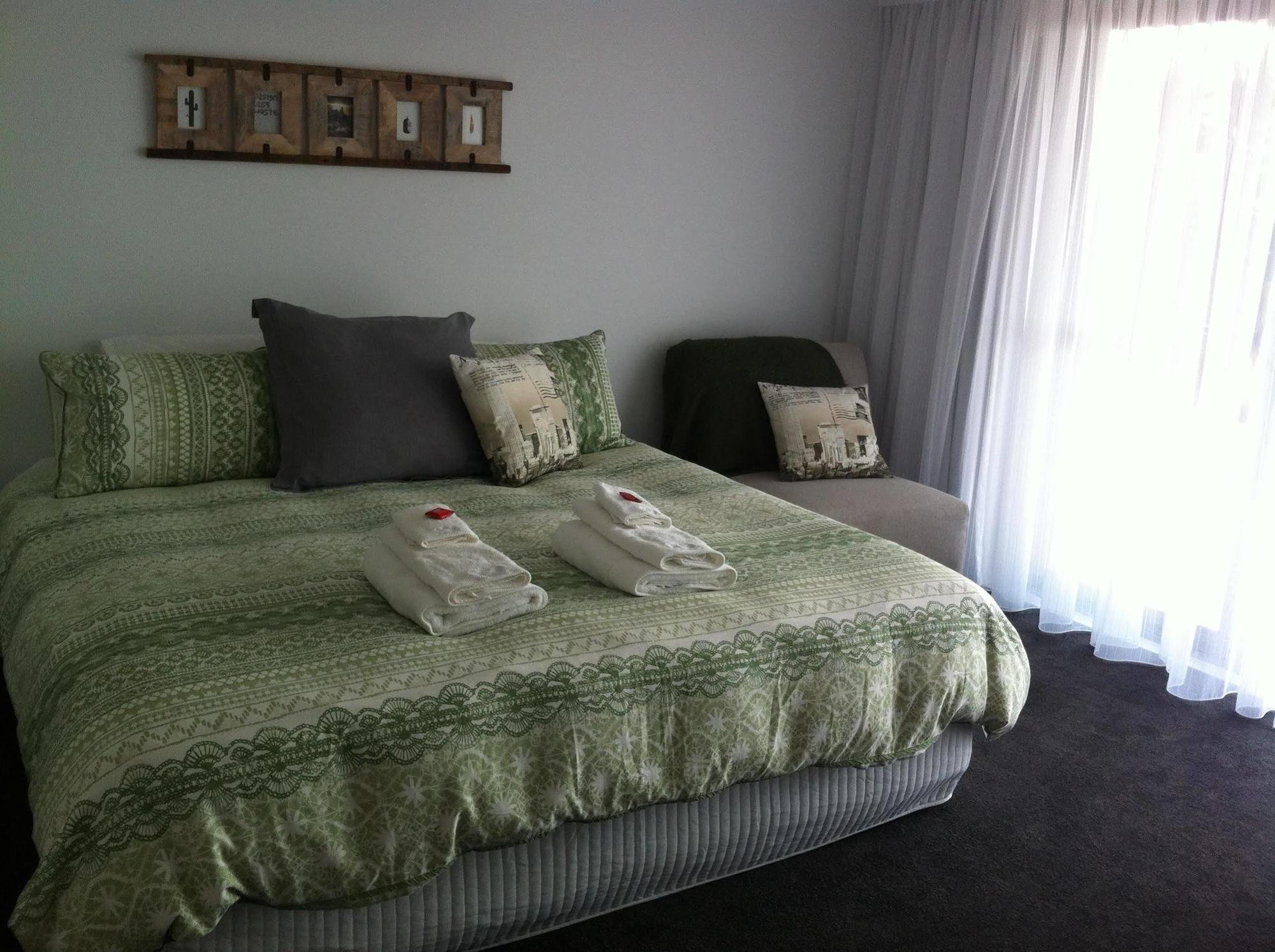 Corinella On The Esplanade Bed&Breakfast Exterior foto